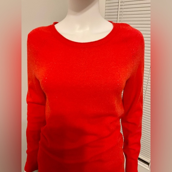 Banana Republic Women's sweater size S. With fine Italian SuperLoft yarn from - Picture 5 of 11